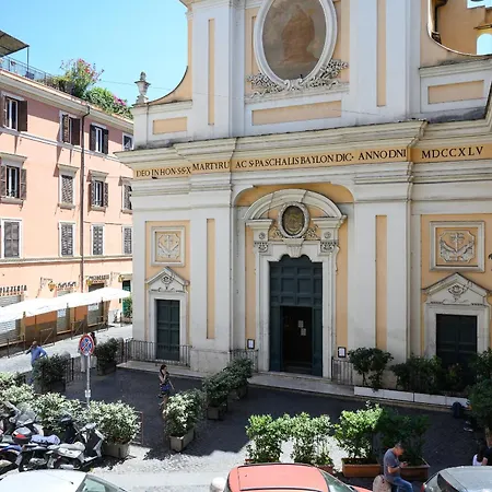 O Magenta Baylon Affittacamere Roma