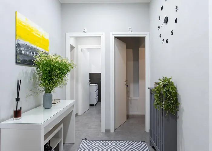 O Magenta Baylon Affittacamere