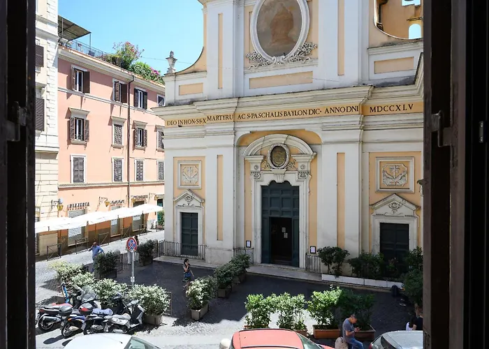 O Magenta Baylon Affittacamere Roma