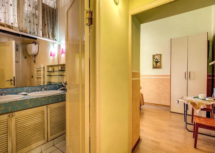 O Magenta Baylon Affittacamere